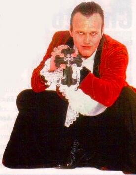 Giles · Actors